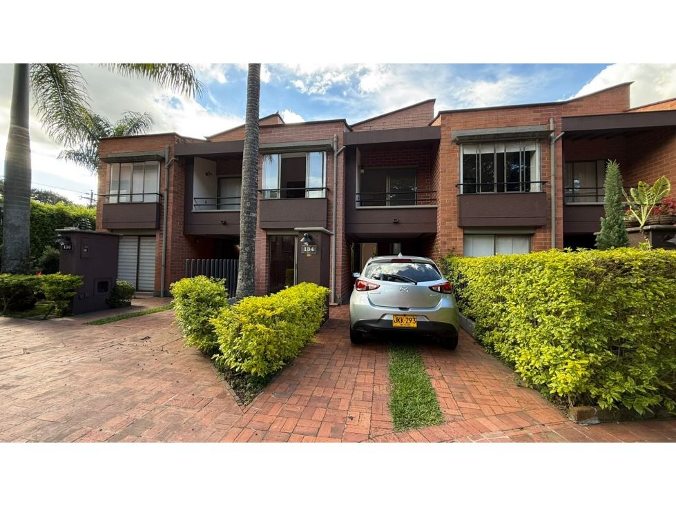 Casa en venta Antioquia Envigado El Esmeraldal 156 m2 Habitaciones 3 Baños 3 Garajes 2 Precio $840000000