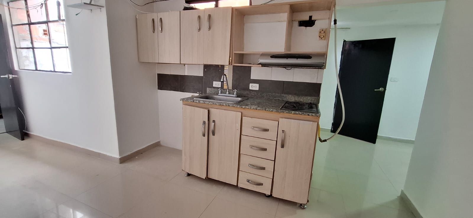 Apartaestudio en arriendo Antioquia Medellín Simon Bolivar 30 m2 Habitaciones 1 Baños 1 Garajes 0 Precio $1700000