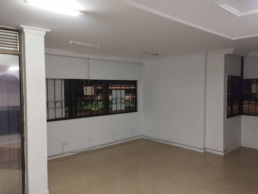 Oficina en arriendo Antioquia Medellín La America 40 m2 Habitaciones 0 Baños 1 Garajes 0 Precio $2700000