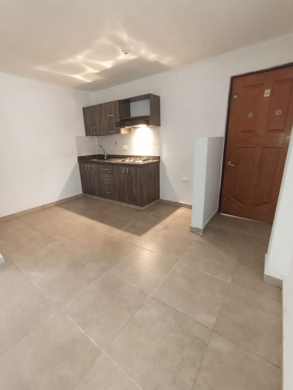 Apartamento en arriendo Antioquia Medellín Bosques De San Pablo 70 m2 Habitaciones 2 Baños 2 Garajes 0 Precio $2000000