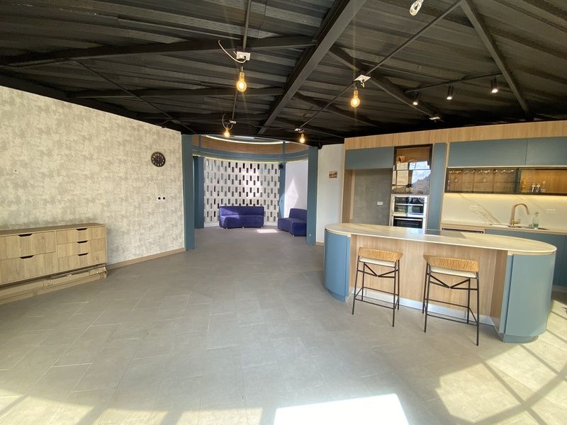 Local en arriendo Antioquia Rionegro Rionegro 250 m2 Habitaciones 0 Baños 2 Garajes 2 Precio $7000000