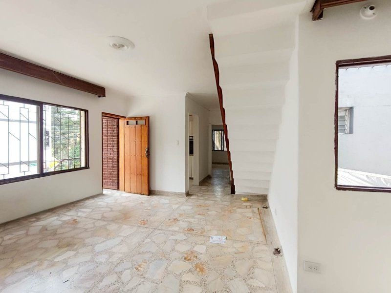Apartamento en venta Antioquia Medellín El Velodromo 180 m2 Habitaciones 6 Baños 2 Garajes 0 Precio $630000000