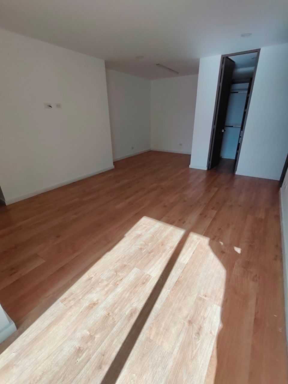 Apartamento en arriendo Antioquia Envigado Villa Santa Teresa 160 m2 Habitaciones 3 Baños 4 Garajes 2 Precio $8000000