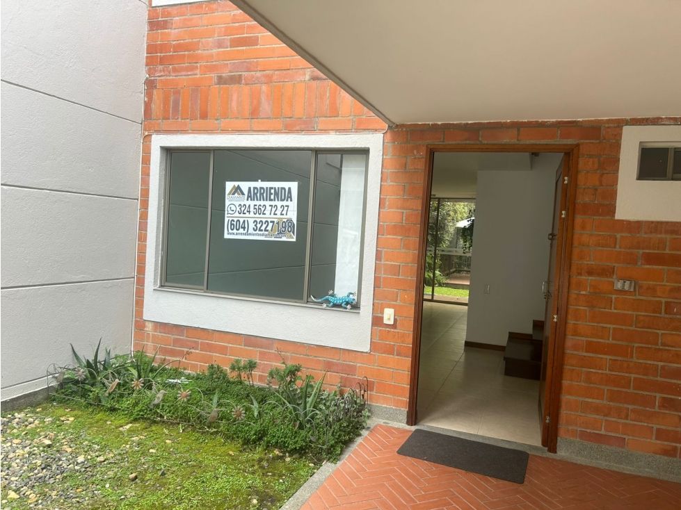Casa en arriendo Antioquia Envigado La Inmaculada 150 m2 Habitaciones 3 Baños 2 Garajes 2 Precio $7300000
