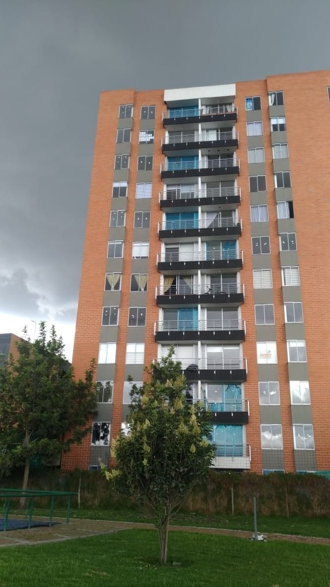 Apartamento en venta Cundinamarca Bogotá Campo Alegre 62 m2 Habitaciones 3 Baños 2 Garajes 1 Precio $320000000