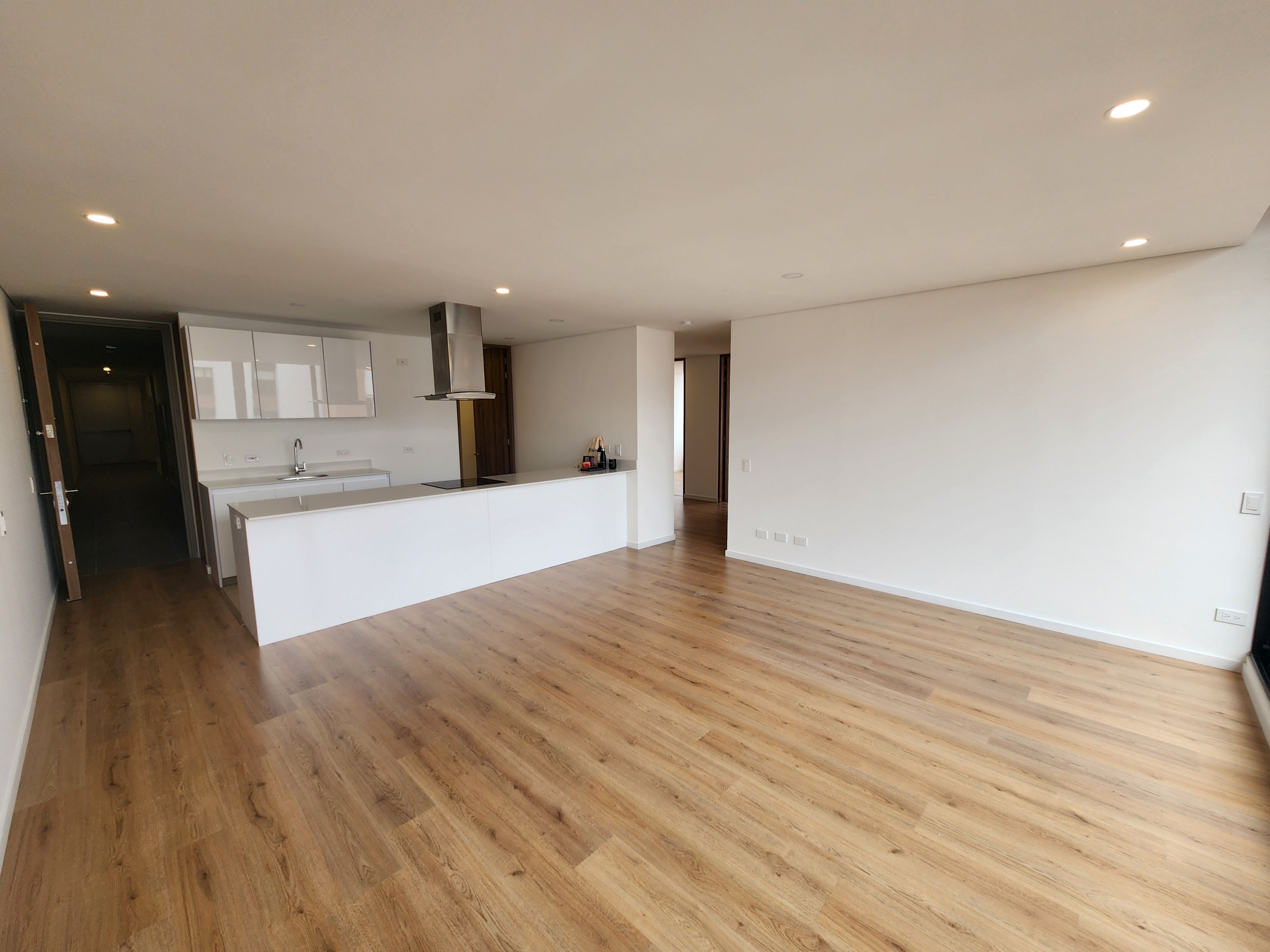 Apartamento en arriendo Cundinamarca Bogotá Las Acasias 114 m2 Habitaciones 3 Baños 3 Garajes 2 Precio $6650000