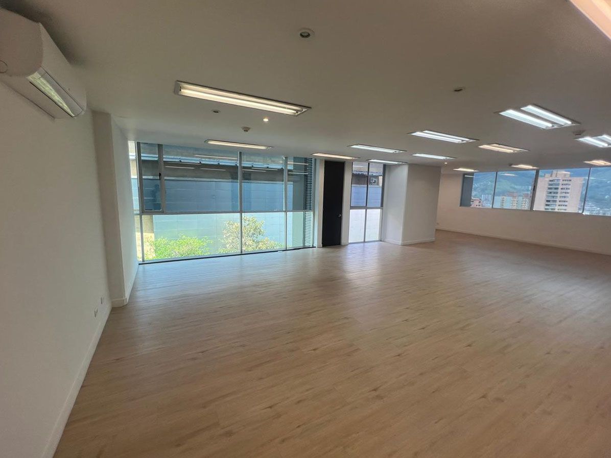 Oficina en arriendo Antioquia Medellín Los Balsos No 2 84 m2 Habitaciones 0 Baños 1 Garajes 2 Precio $9000000