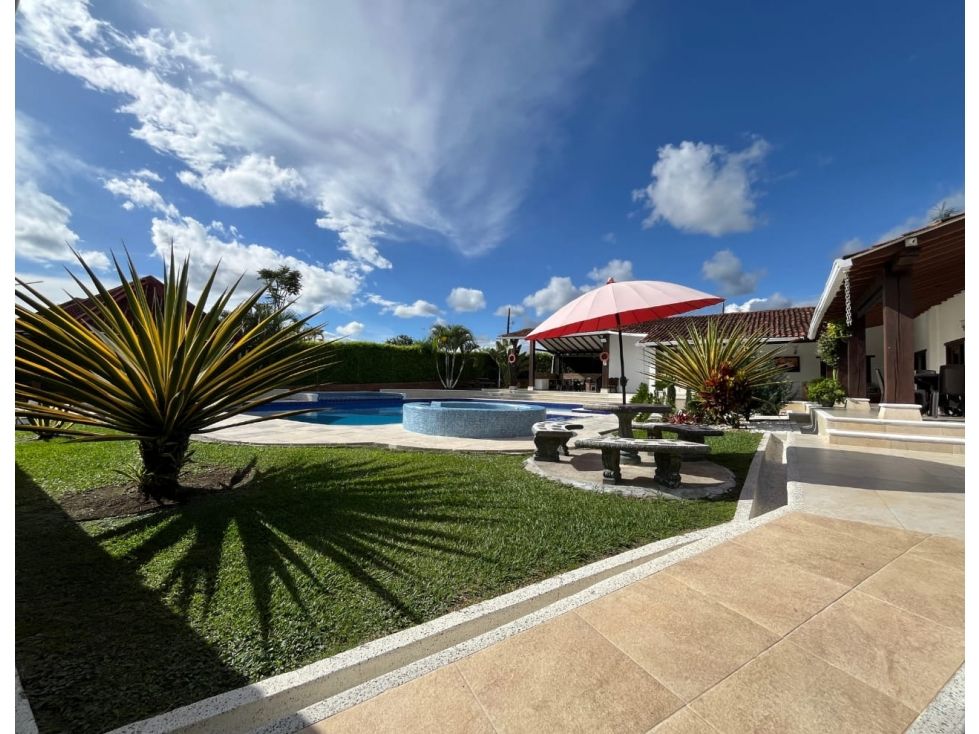 Finca en venta Risaralda Pereira San Jose Sur 1776 m2 Habitaciones 7 Baños 4 Garajes 0 Precio $2500000000