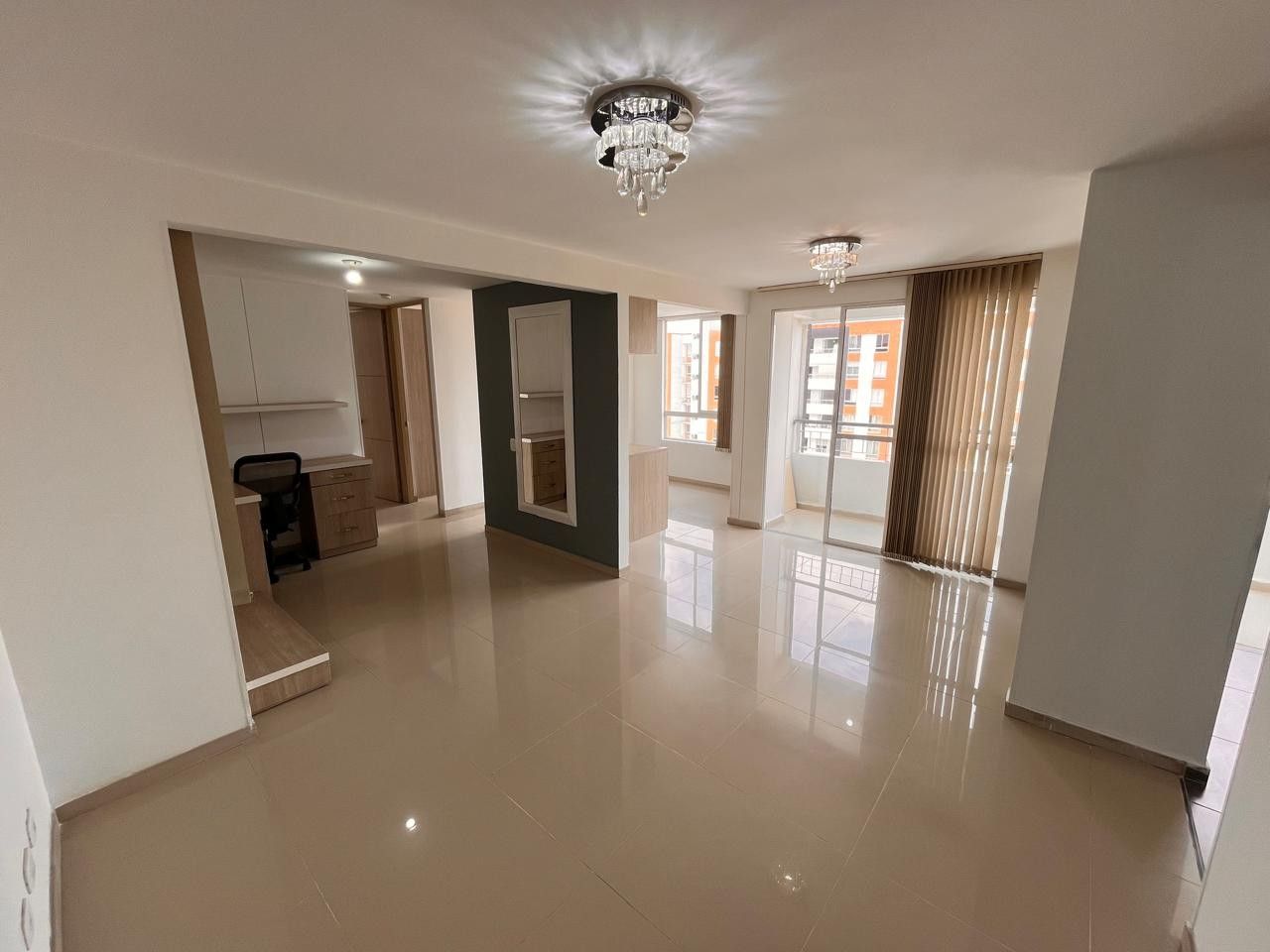Apartamento en venta Valle Del Cauca Cali Lili 70 m2 Habitaciones 2 Baños 2 Garajes 1 Precio $320000000