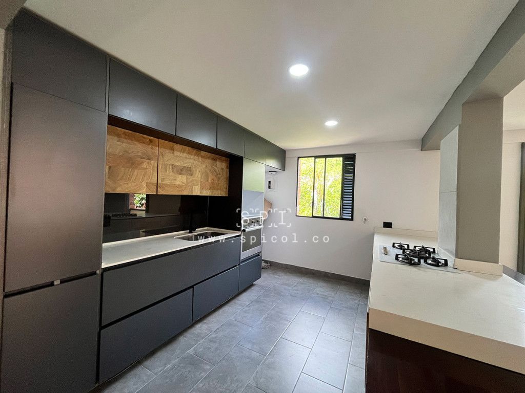 Apartamento en arriendo Antioquia Envigado Palma De Mollorca 200 m2 Habitaciones 3 Baños 3 Garajes 1 Precio $6400000