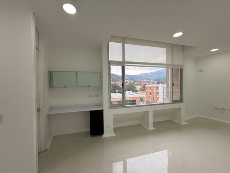 Consultorio en arriendo Cundinamarca Bogotá Santa Barbara Oriental 24 m2 Habitaciones 0 Baños 0 Garajes 1 Precio $3850000