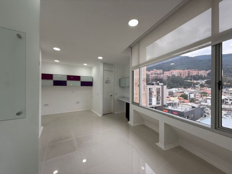 Consultorio en arriendo Cundinamarca Bogotá Santa Barbara Oriental 24 m2 Habitaciones 0 Baños 0 Garajes 1 Precio $3850000