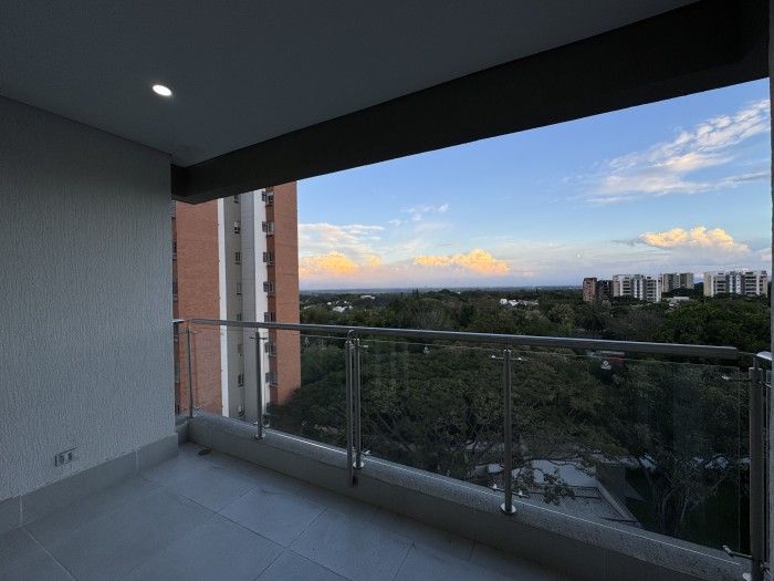 Apartamento en venta Valle Del Cauca Cali Parcelaciones Pance 97 m2 Habitaciones 2 Baños 3 Garajes 2 Precio $690000000