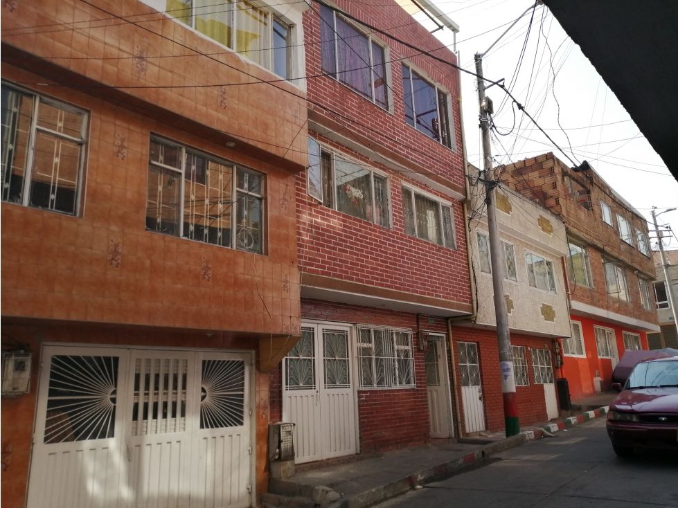 Casa en venta Cundinamarca Bogotá Viviedas 250 m2 Habitaciones 7 Baños 4 Garajes 0 Precio $359000000