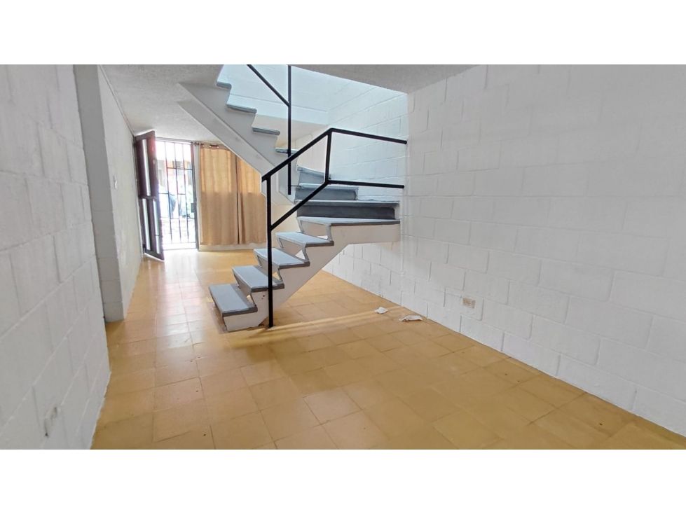 Apartaestudio en arriendo Antioquia Medellín El Rincon 100 m2 Habitaciones 4 Baños 2 Garajes 0 Precio $2000000