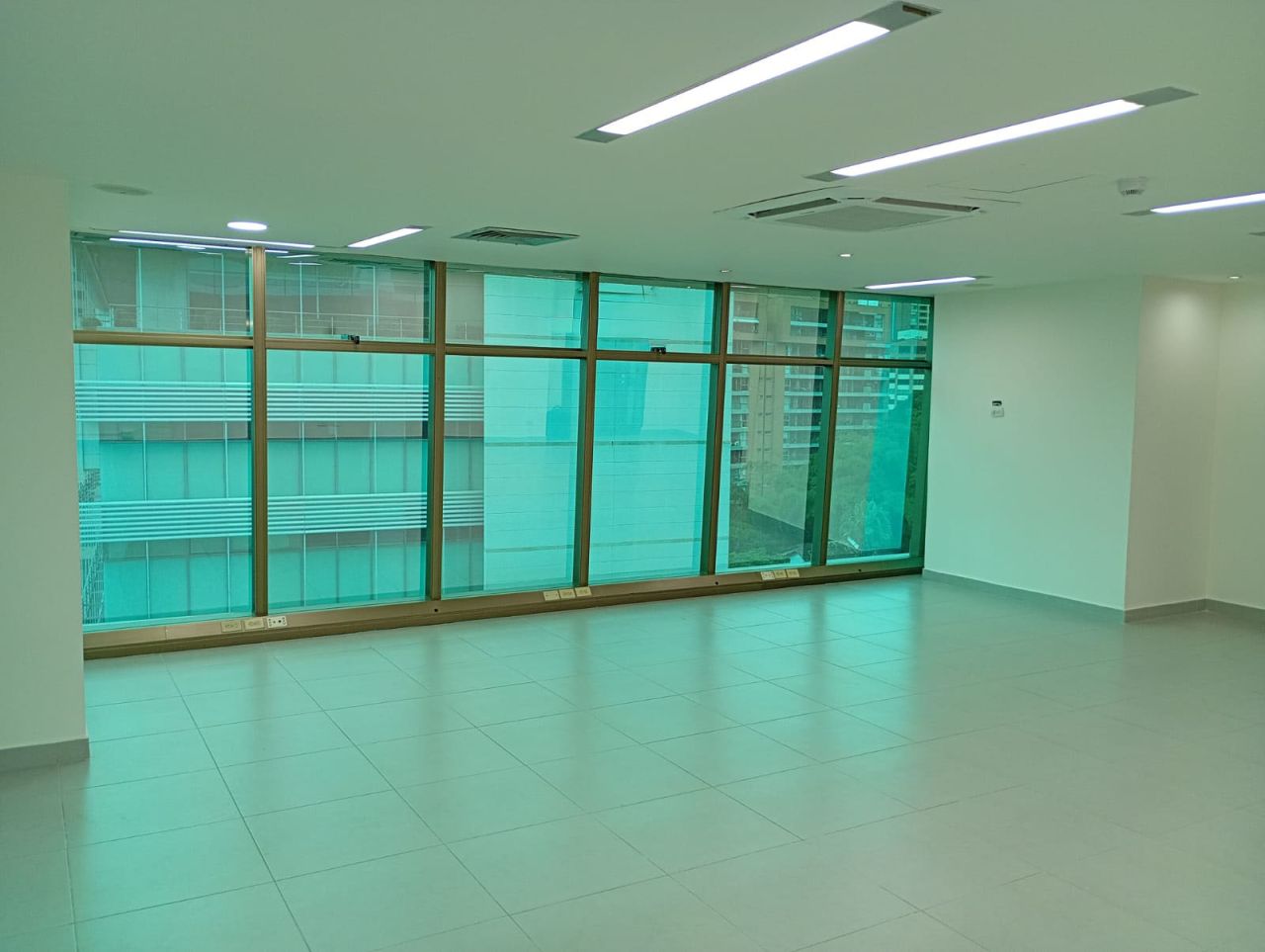 Oficina en arriendo Antioquia Medellín Alejandria 75 m2 Habitaciones 0 Baños 0 Garajes 1 Precio $7300000
