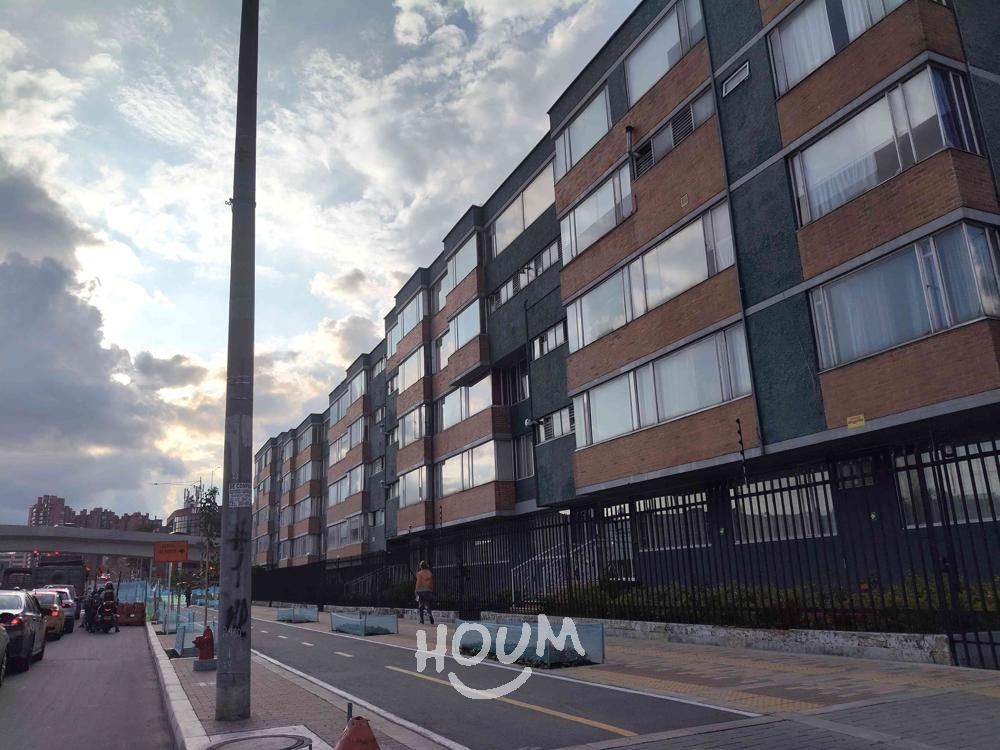 Apartamento en venta Cundinamarca Bogotá La Castellana 104 m2 Habitaciones 4 Baños 3 Garajes 2 Precio $520000000