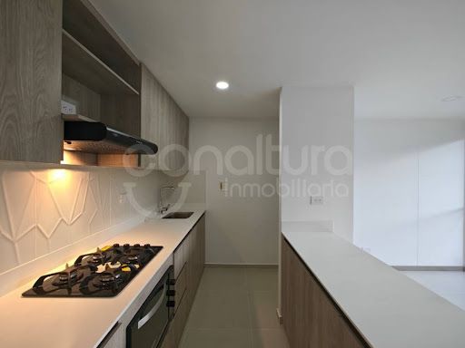 Apartamento en arriendo Antioquia Itagüí Zona Industrial 1 65 m2 Habitaciones 3 Baños 2 Garajes 1 Precio $3000000