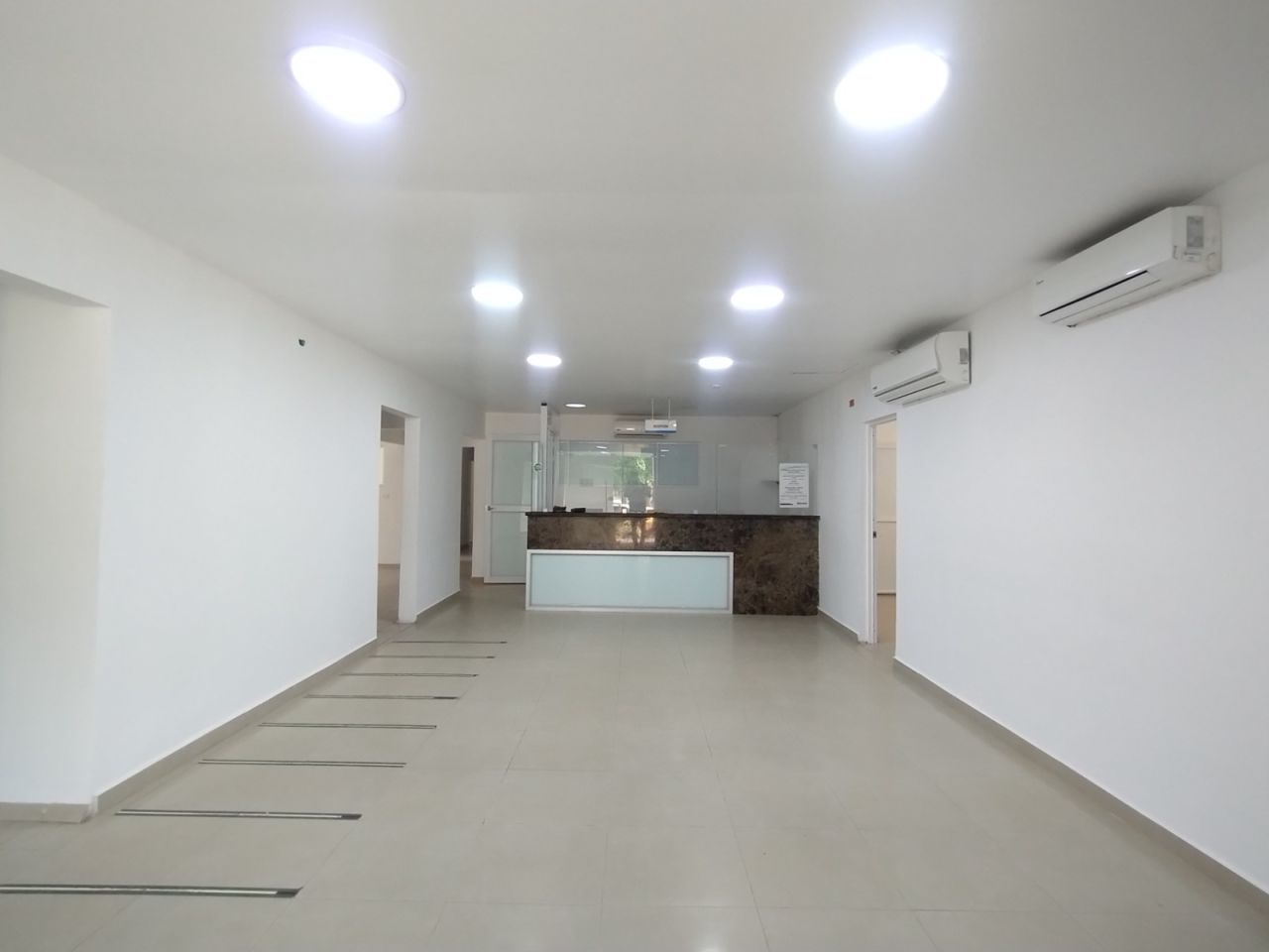 Local Comercial en arriendo Atlántico Barranquilla San Vicente 554 m2 Habitaciones 0 Baños 6 Garajes 0 Precio $42000000