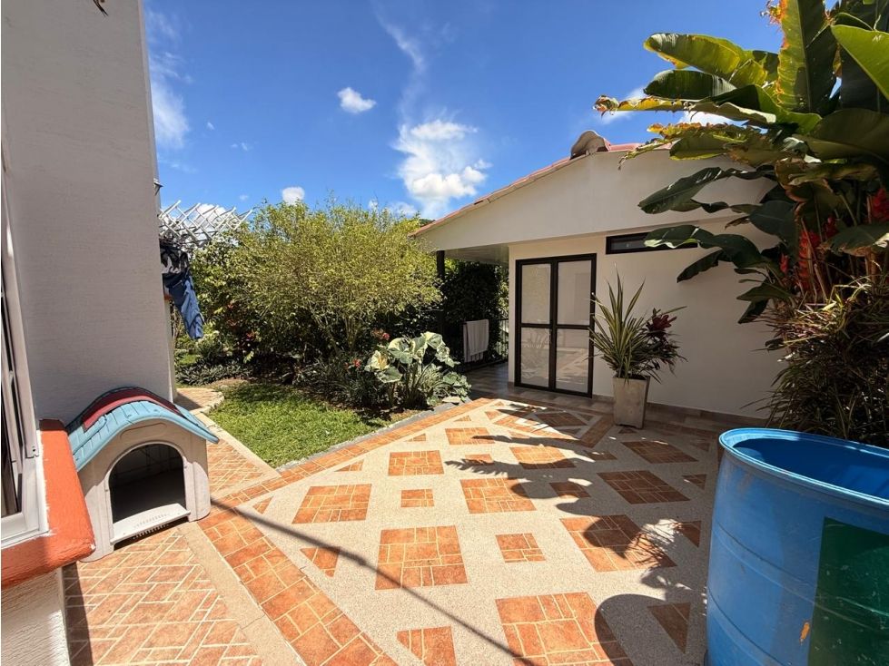 Casa Campestre en venta Risaralda Pereira Pereira 250 m2 Habitaciones 4 Baños 4 Garajes 0 Precio $1800000000