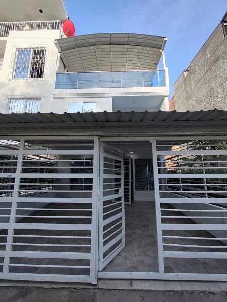 Casa en venta Valle Del Cauca Cali Caney 270 m2 Habitaciones 4 Baños 4 Garajes 1 Precio $670000000