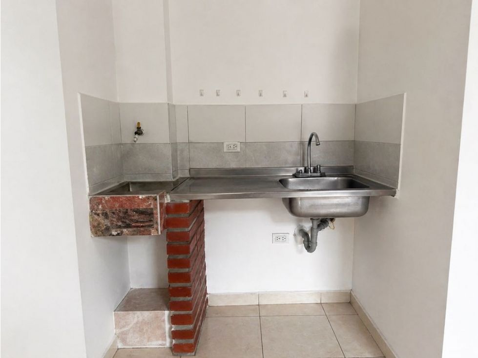 Apartaestudio en arriendo Antioquia Medellín Los Alpes 20 m2 Habitaciones 1 Baños 1 Garajes 0 Precio $1140000