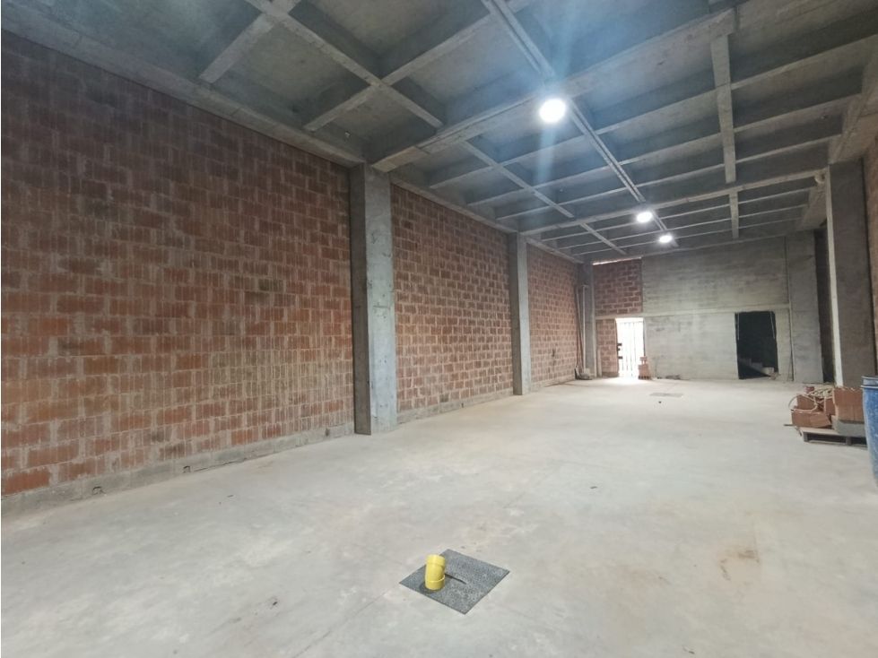 Bodega en arriendo Antioquia Medellín Trinidad 240 m2 Habitaciones 0 Baños 2 Garajes 0 Precio $12000000