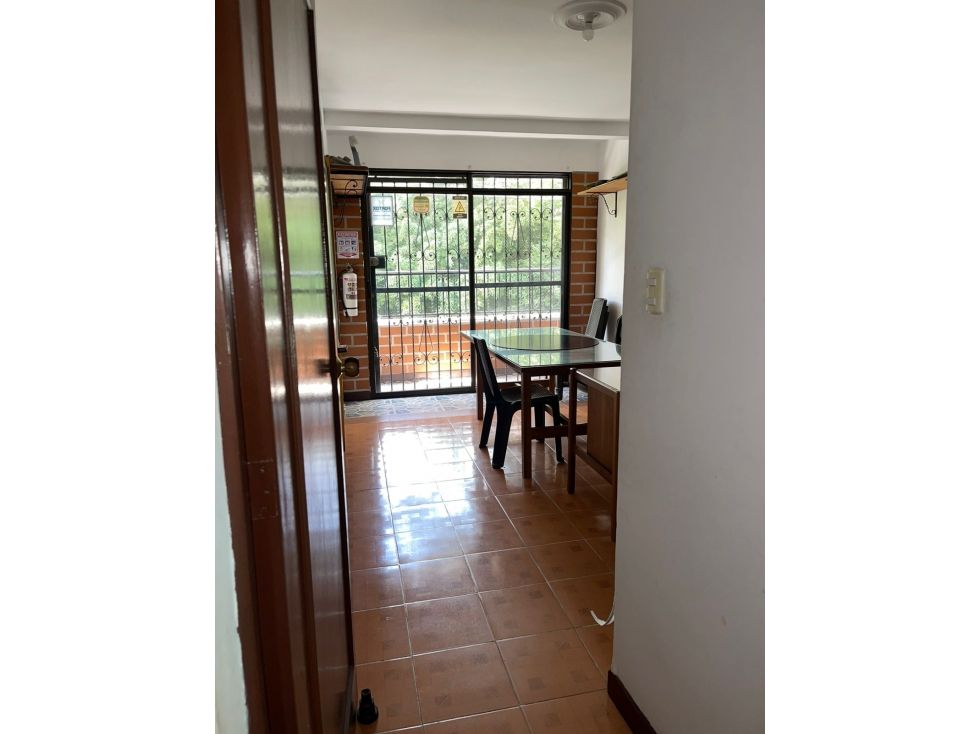 Casa en venta Antioquia Sabaneta Prados De Sabaneta 240 m2 Habitaciones 7 Baños 2 Garajes 2 Precio $890000000