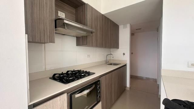 Apartamento en arriendo Antioquia Envigado Jardines 85 m2 Habitaciones 2 Baños 2 Garajes 2 Precio $4300000