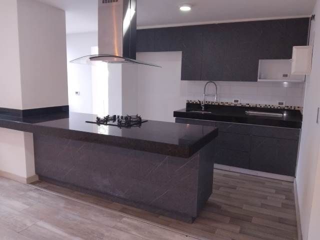 Apartamento en arriendo Antioquia Medellín Calle Nueva 165 m2 Habitaciones 4 Baños 3 Garajes 1 Precio $6200000