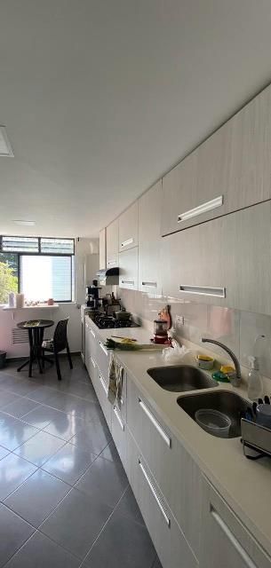 Apartamento en venta Antioquia Medellín Calle Nueva 90 m2 Habitaciones 3 Baños 2 Garajes 2 Precio $750000000