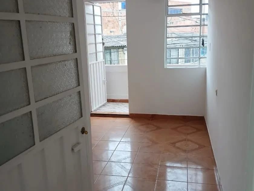 Casa en venta Cundinamarca Soacha Ciudad Salitre 335 m2 Habitaciones 6 Baños 4 Garajes 1 Precio $600000000