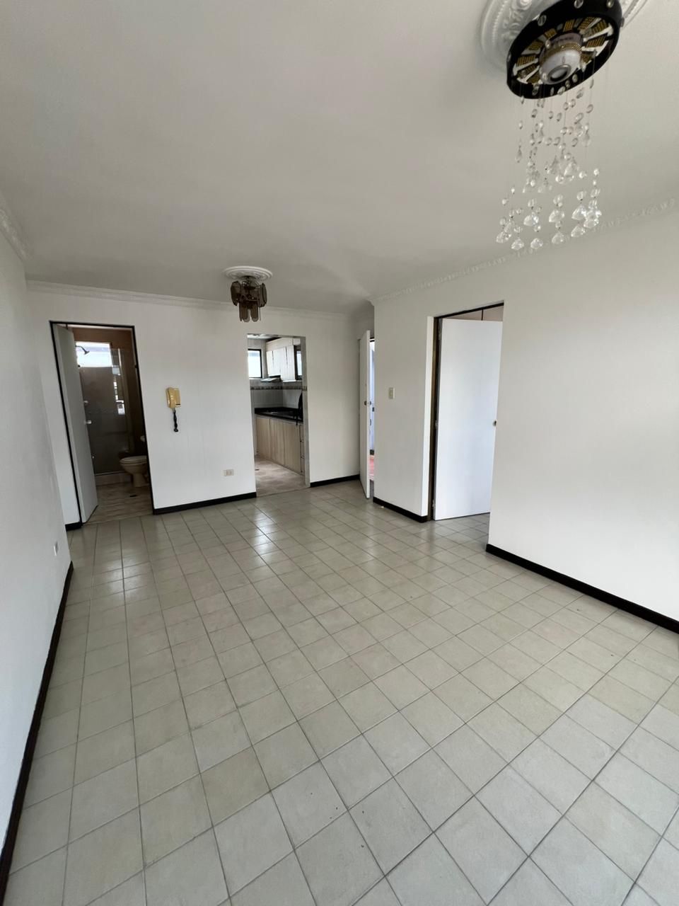 Apartamento en arriendo Valle Del Cauca Cali Unidad Residencial El Coliseo 65 m2 Habitaciones 3 Baños 2 Garajes 1 Precio $1350000