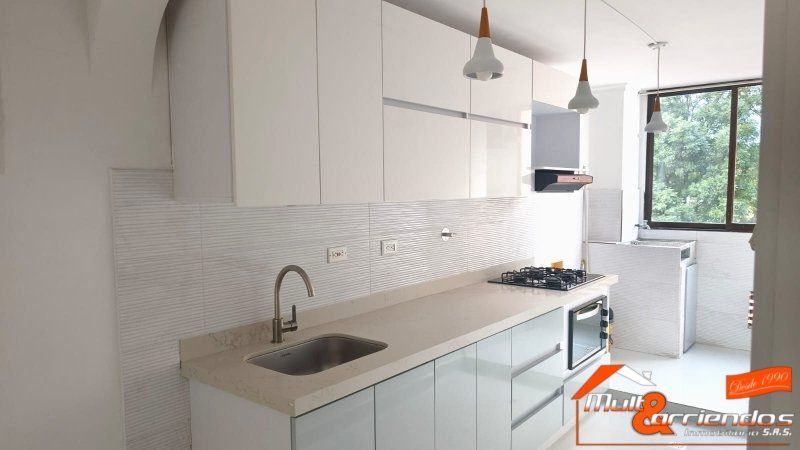 Apartamento en arriendo Antioquia Medellín Suramericana 110 m2 Habitaciones 3 Baños 2 Garajes 0 Precio $3800000