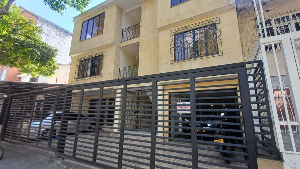 Apartaestudio en arriendo Valle Del Cauca Cali Prados Del Norte 50 m2 Habitaciones 2 Baños 1 Garajes 1 Precio $1770000