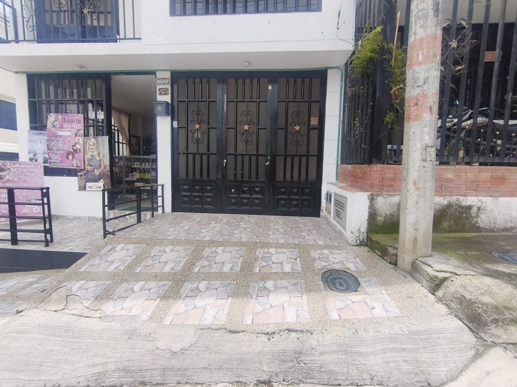 Local en arriendo Cundinamarca Fusagasugá Ub Camino Real Et Ii 25 m2 Habitaciones 0 Baños 1 Garajes 0 Precio $600000