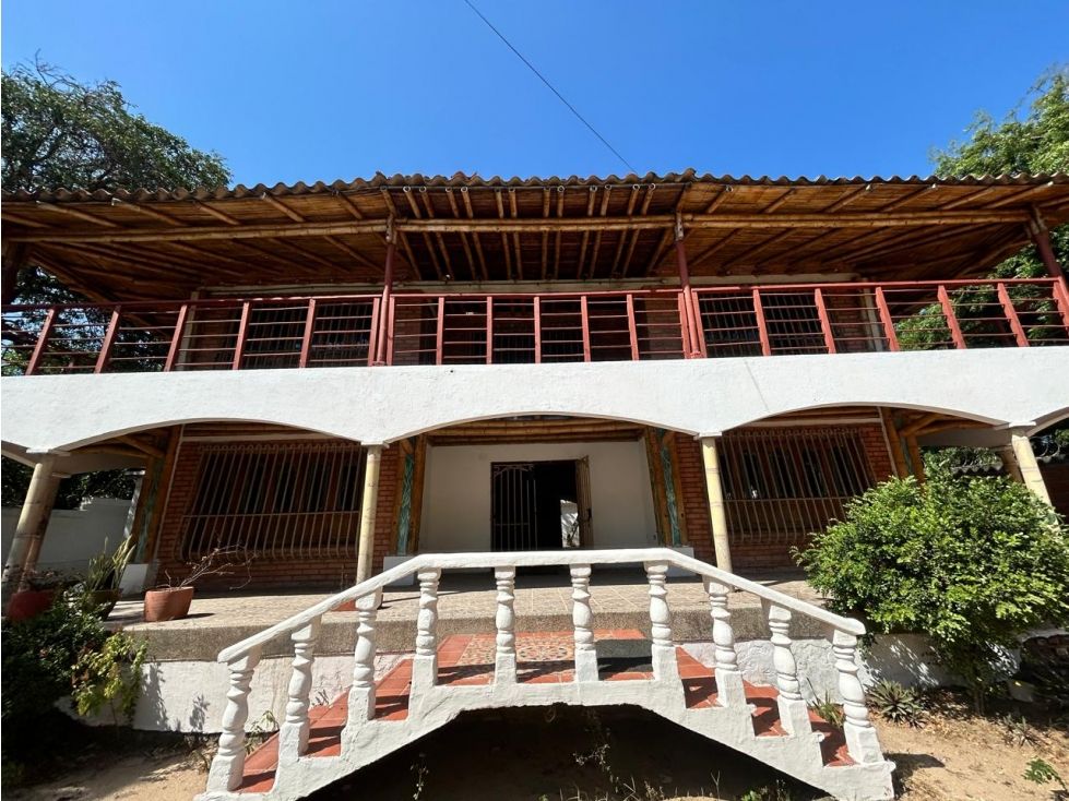 Casa Campestre en arriendo o venta Atlántico Barranquilla Zona Franca Industrial 480 m2 Habitaciones 4 Baños 5 Garajes 5 Precio venta $900000000 Precio arriendo $4500000