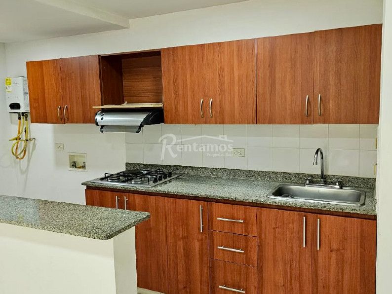 Apartamento en arriendo Antioquia Envigado La Inmaculada 67 m2 Habitaciones 3 Baños 2 Garajes 1 Precio $2700000
