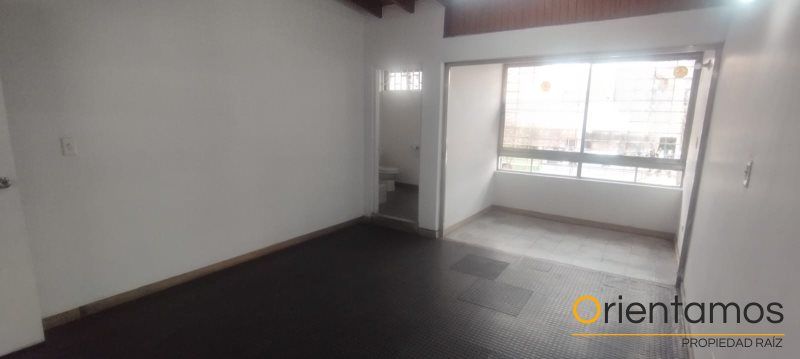 Oficina en arriendo Antioquia Medellín Los Conquistadores 64 m2 Habitaciones 0 Baños 1 Garajes 0 Precio $2100000