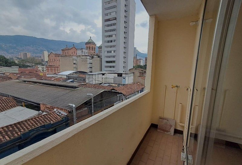 Apartaestudio en arriendo Antioquia Medellín Villanueva 27 m2 Habitaciones 1 Baños 1 Garajes 0 Precio $1200000