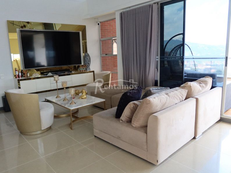 Apartamento en arriendo Antioquia Medellín Los Balsos No1 250 m2 Habitaciones 4 Baños 5 Garajes 2 Precio $14890000