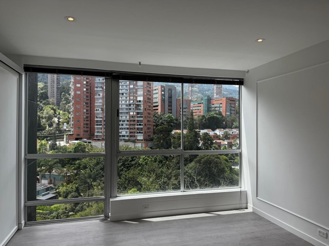 Oficina en venta Antioquia Medellín El Tesoro 34 m2 Habitaciones 0 Baños 1 Garajes 1 Precio $460000000