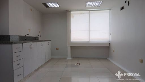 Consultorio en arriendo Santander Bucaramanga Cabecera Del Llano 25 m2 Habitaciones 0 Baños 1 Garajes 0 Precio $1993600