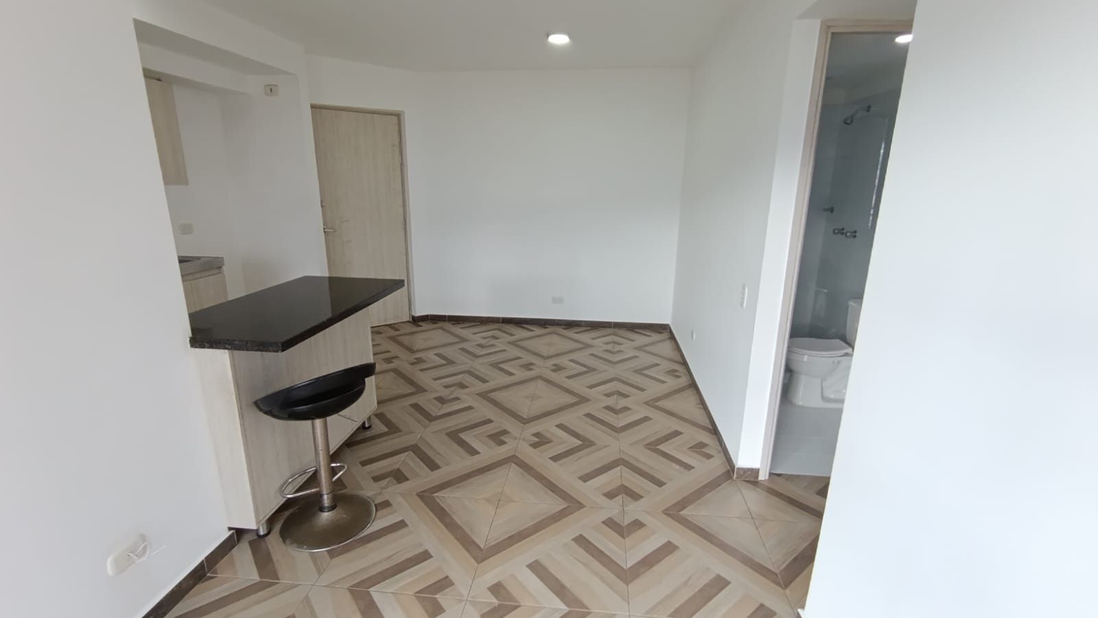 Apartamento en arriendo Antioquia Medellín La Hondonada 70 m2 Habitaciones 3 Baños 2 Garajes 1 Precio $2700000