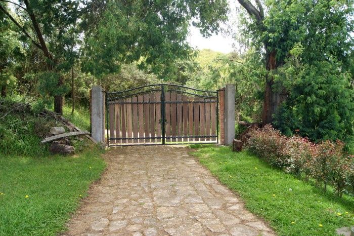 Casa en venta Cundinamarca La Calera La Plazuela 243 m2 Habitaciones 3 Baños 2 Garajes 4 Precio $480000000