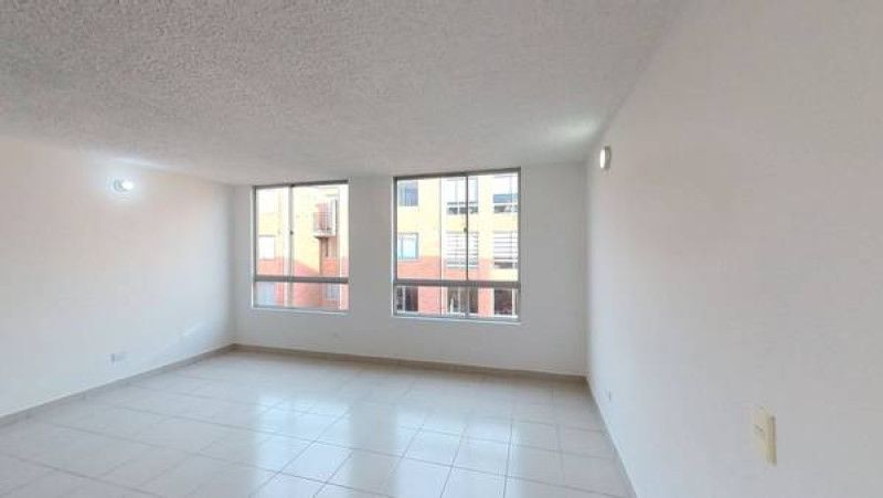 Inmuebles en Remate Apartamento en venta Cundinamarca Madrid Las Nieves 68 m2 Habitaciones 3 Baños 2 Garajes 0 Precio $182000000