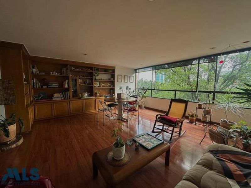 Apartamento en venta Antioquia Medellín El Castillo 135 m2 Habitaciones 3 Baños 3 Garajes 1 Precio $895000000