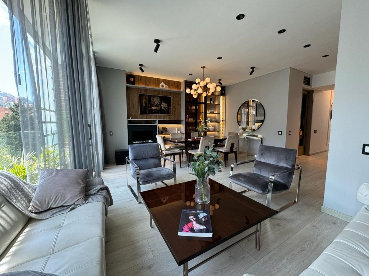 Apartamento en arriendo Cundinamarca Bogotá La Estrada 260 m2 Habitaciones 4 Baños 6 Garajes 2 Precio $18500000