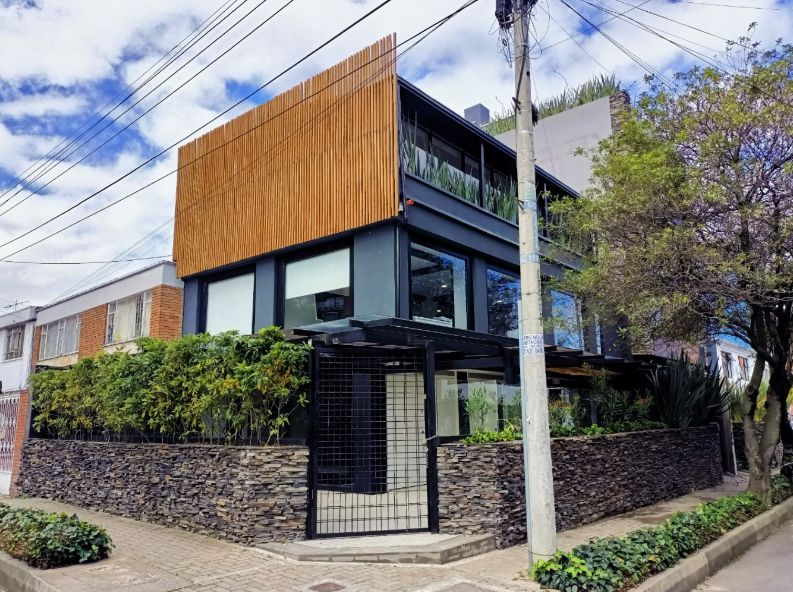 Oficina en venta Cundinamarca Bogotá Santa Ana Occidental 400 m2 Habitaciones 0 Baños 3 Garajes 0 Precio $3200000000