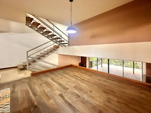 Casa en arriendo Antioquia Medellín El Tesoro 250 m2 Habitaciones 4 Baños 3 Garajes 2 Precio $14000000
